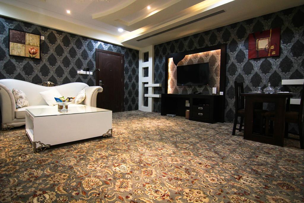 Rest Night Serviced Apartments- Alhamra Riad Cameră foto A room at the hotel