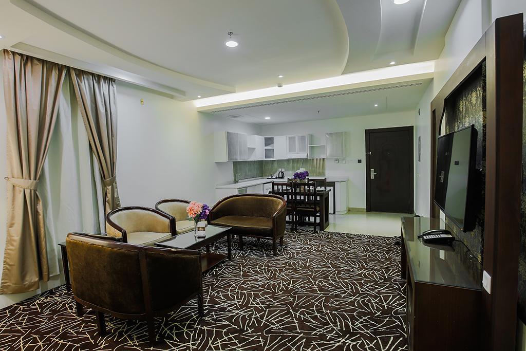 Rest Night Serviced Apartments- Alhamra Riad Cameră foto Suite