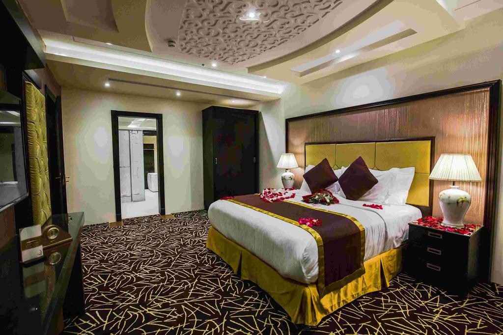 Rest Night Serviced Apartments- Alhamra Riad Exterior foto Suite